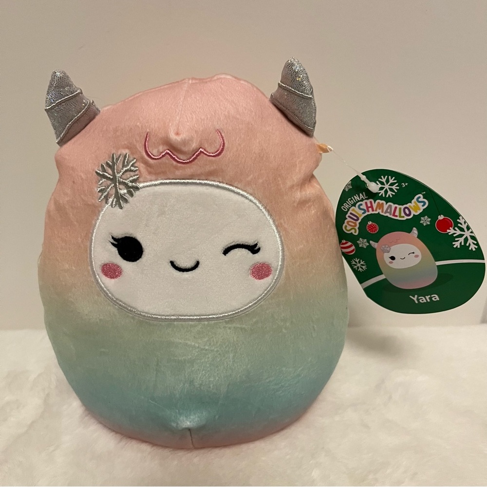 Squishmallow Yara Yeti, Rainbow 🌈, Winter Holiday ❄️, 7.5” New